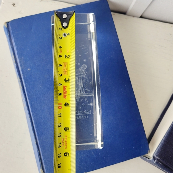 Gemini Crystal Paperweight - Picture 12 of 12